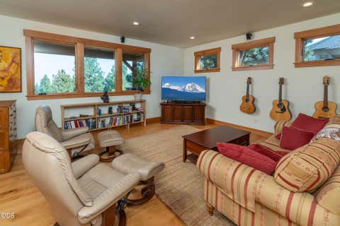 Tiny photo for 1624 NW Overlook Drive, Bend, OR 97703 (MLS # 220227078)