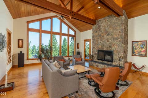 Tiny photo for 1624 NW Overlook Drive, Bend, OR 97703 (MLS # 220227078)