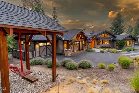 Tiny photo for 1624 NW Overlook Drive, Bend, OR 97703 (MLS # 220227078)