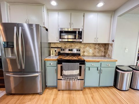 Tiny photo for 858 E Main Street, John Day, OR 97845 (MLS # 220215853)