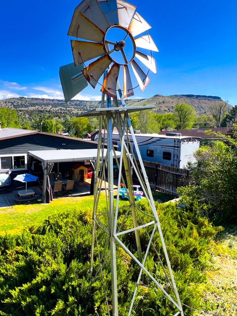 Tiny photo for 858 E Main Street, John Day, OR 97845 (MLS # 220215853)