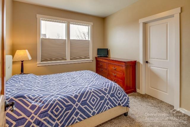 Rimrock Park Place - Residential