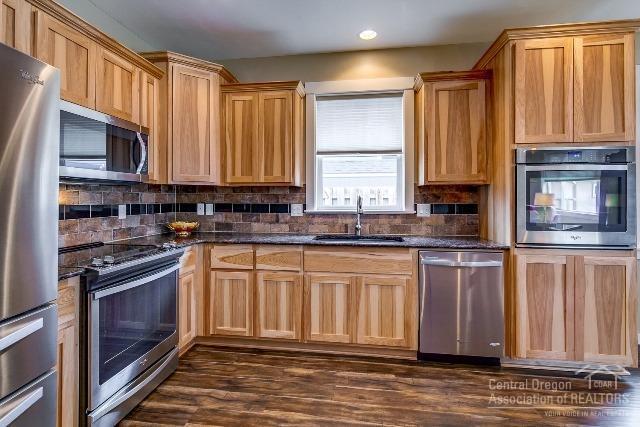 Rimrock Park Place - Residential