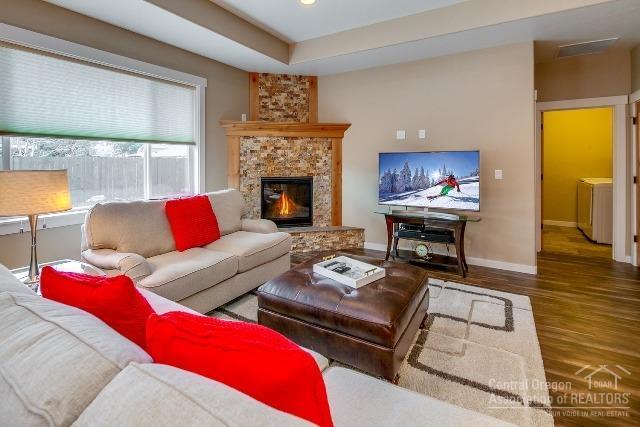 Rimrock Park Place - Residential