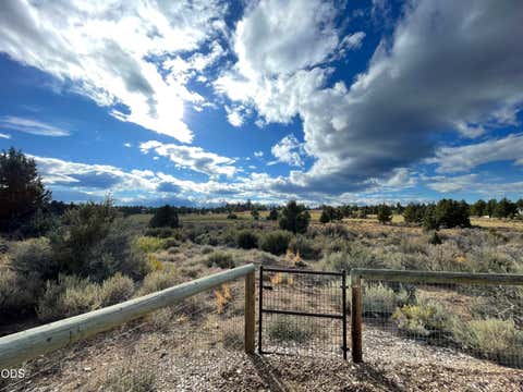 Tiny photo for 61345 Mountain Breezes Court, Bend, OR 97702 (MLS # 220226708)