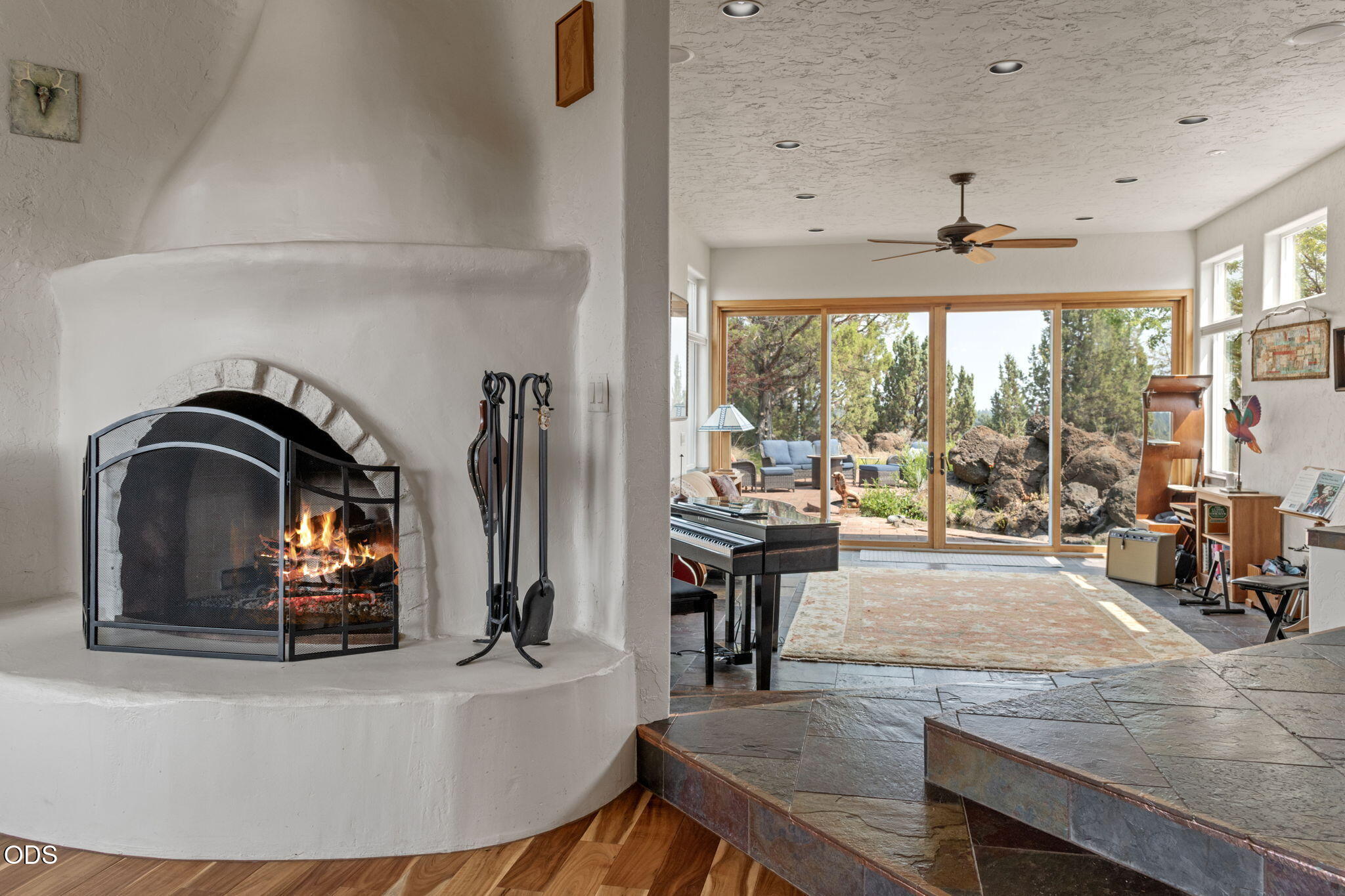 61345 Mountain Breezes Court