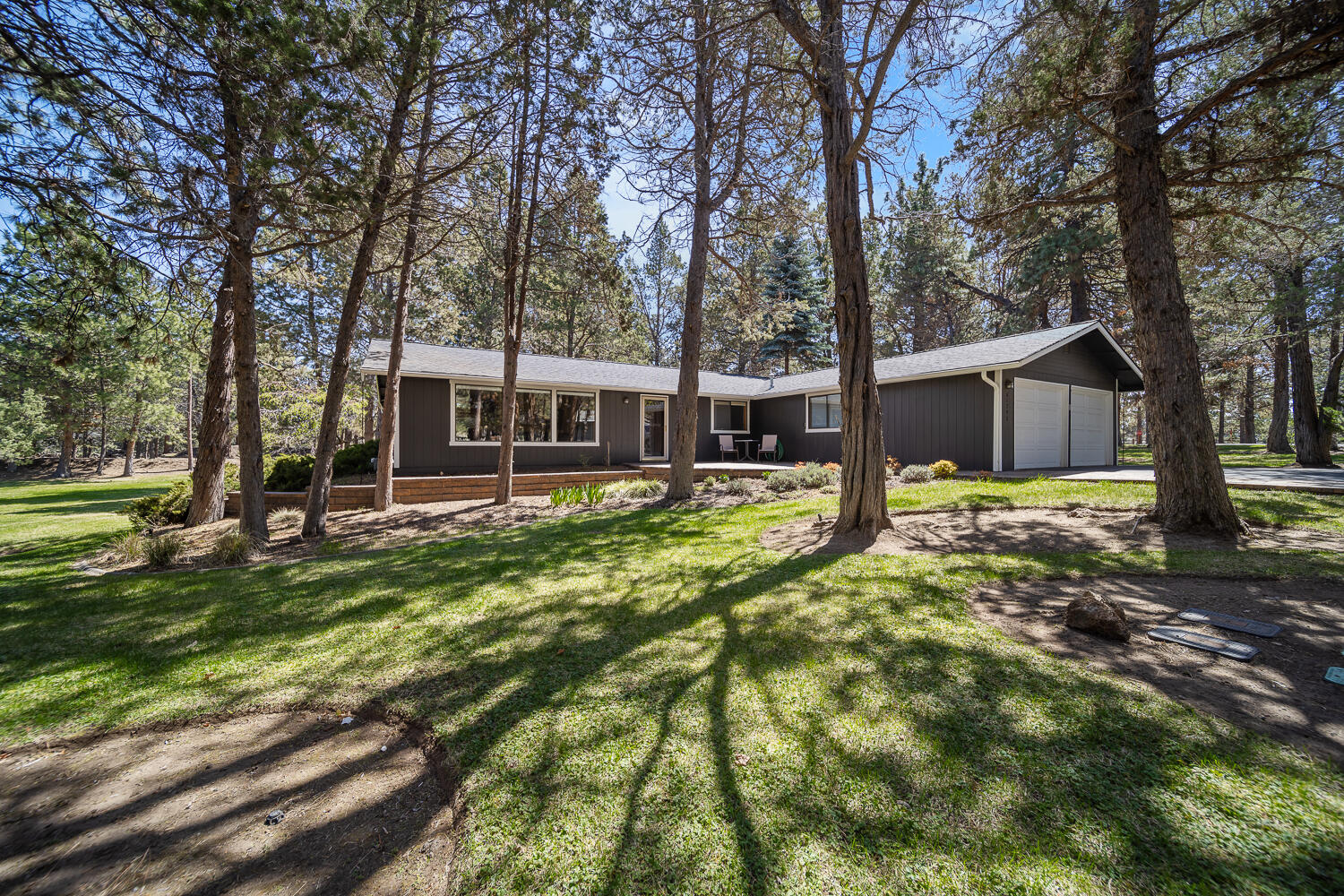 61292 Robin Hood Lane