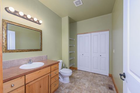 Tiny photo for 20000 Sorrento Place, Bend, OR 97702 (MLS # 220223769)