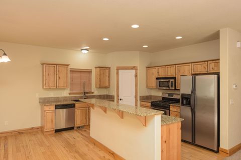 Tiny photo for 20000 Sorrento Place, Bend, OR 97702 (MLS # 220223769)