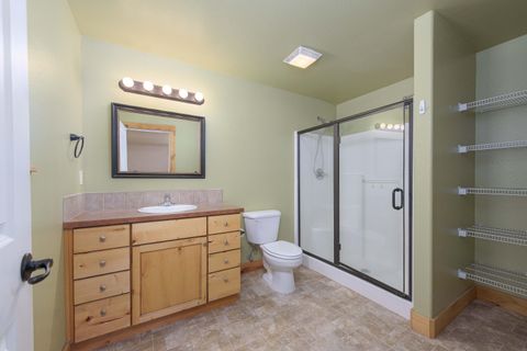 Tiny photo for 20000 Sorrento Place, Bend, OR 97702 (MLS # 220223769)