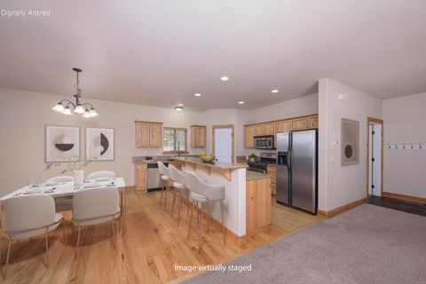 Tiny photo for 20000 Sorrento Place, Bend, OR 97702 (MLS # 220223769)