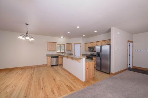 Tiny photo for 20000 Sorrento Place, Bend, OR 97702 (MLS # 220223769)