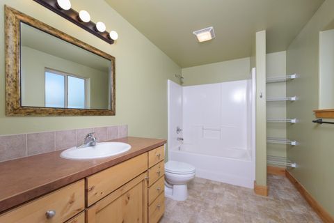 Tiny photo for 20000 Sorrento Place, Bend, OR 97702 (MLS # 220223769)