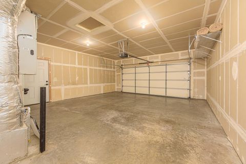 Tiny photo for 20000 Sorrento Place, Bend, OR 97702 (MLS # 220223769)