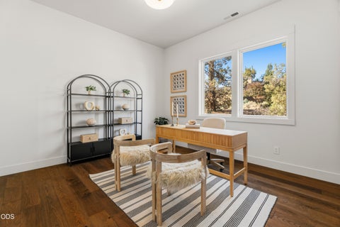 Tiny photo for 22985 Ghost Tree Lane, Bend, OR 97701 (MLS # 220225132)