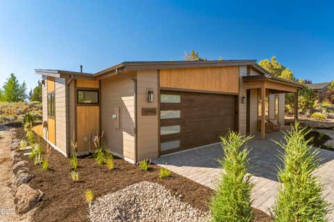 Tiny photo for 22985 Ghost Tree Lane, Bend, OR 97701 (MLS # 220225132)