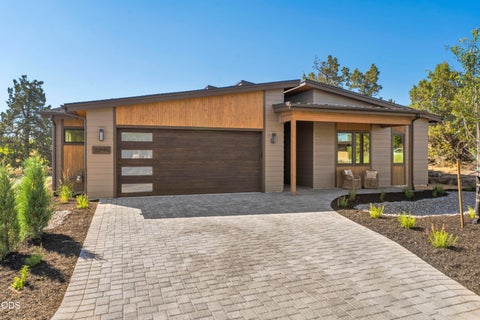 Photo of 22985 Ghost Tree Lane, Bend, OR 97701 (MLS # 220225132)