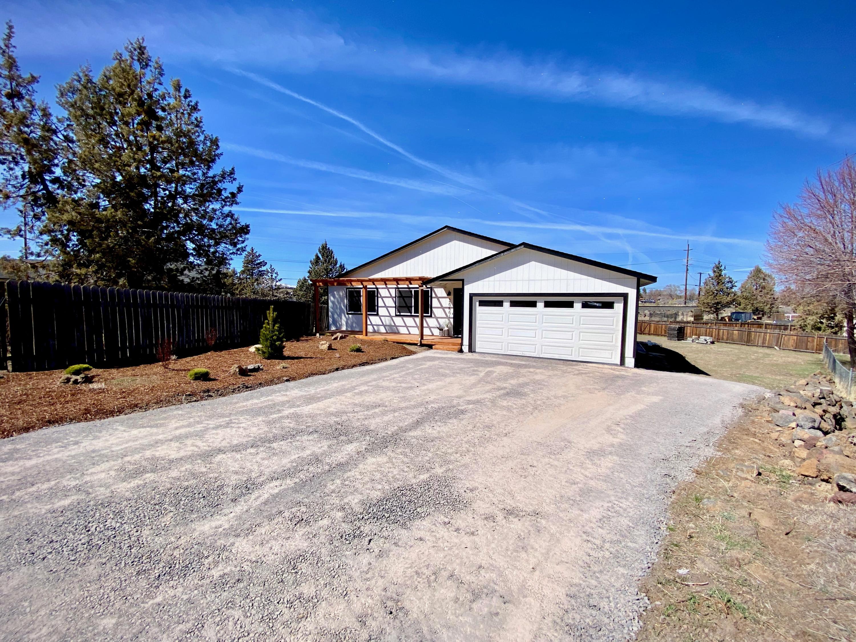 Hunters Circle - Residential