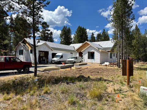 Tiny photo for 17498 Snow Goose Road, Bend, OR 97707 (MLS # 220225933)