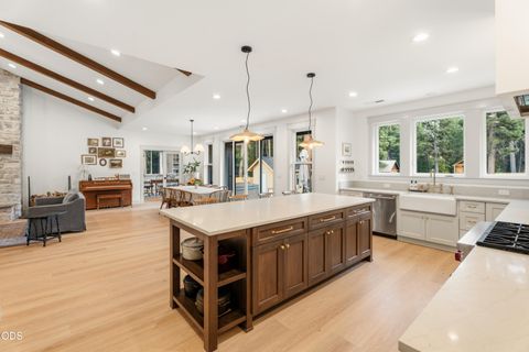 Tiny photo for 17498 Snow Goose Road, Bend, OR 97707 (MLS # 220225933)