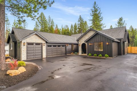 Tiny photo for 17498 Snow Goose Road, Bend, OR 97707 (MLS # 220225933)