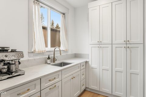 Tiny photo for 17498 Snow Goose Road, Bend, OR 97707 (MLS # 220225933)