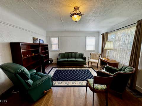 Tiny photo for 636 Roseway Drive, Klamath Falls, OR 97601 (MLS # 220223561)