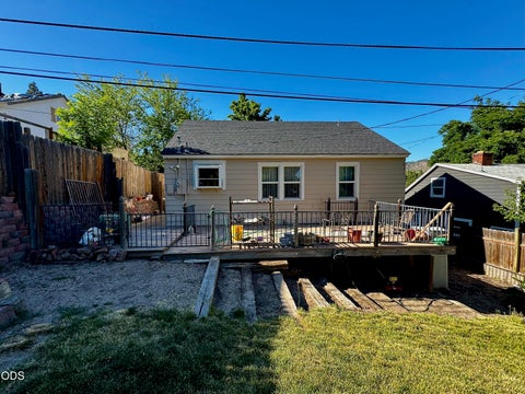 Tiny photo for 636 Roseway Drive, Klamath Falls, OR 97601 (MLS # 220223561)