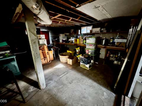 Tiny photo for 636 Roseway Drive, Klamath Falls, OR 97601 (MLS # 220223561)