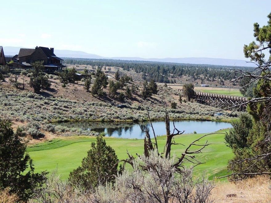 Perched atop the Fabled Eighteenth hole of Brasada Canyons, Views of the Cascade Mountains and the Historic Trestle Bridge. Club Membership Included with Seller Incentives! Enjoy all the Benefits of Membership, Athletic Center with 3 Pools, Water Slide and Lazy River, Equestrian Center, 18 Hole Golf Course, Spa Brasada, Restaurants, Hiking, Biking, Horseback Riding, Fishing and Much More!