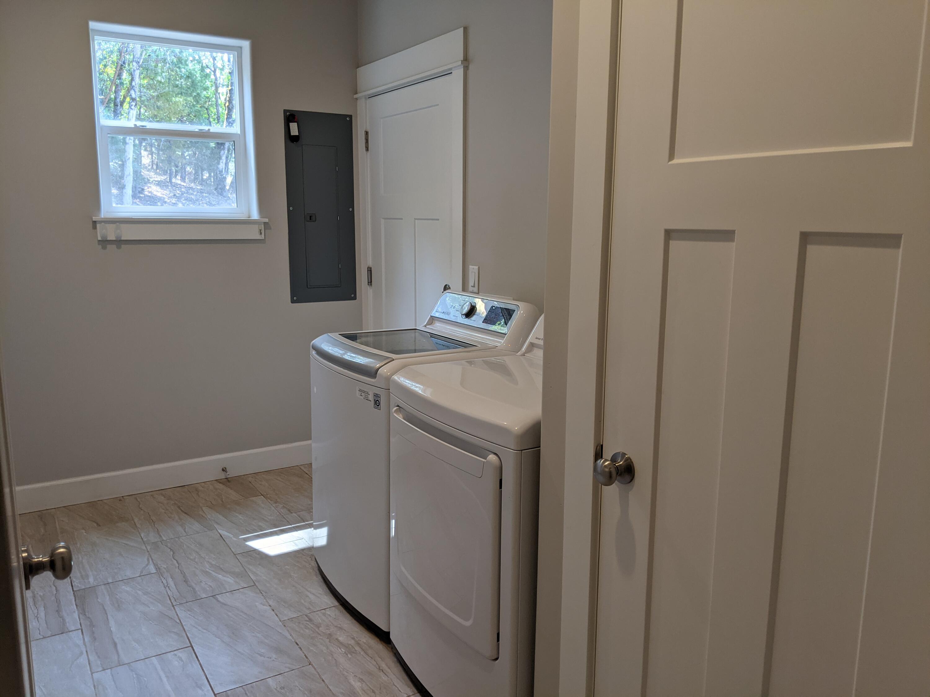 Manzanita Hills - Residential