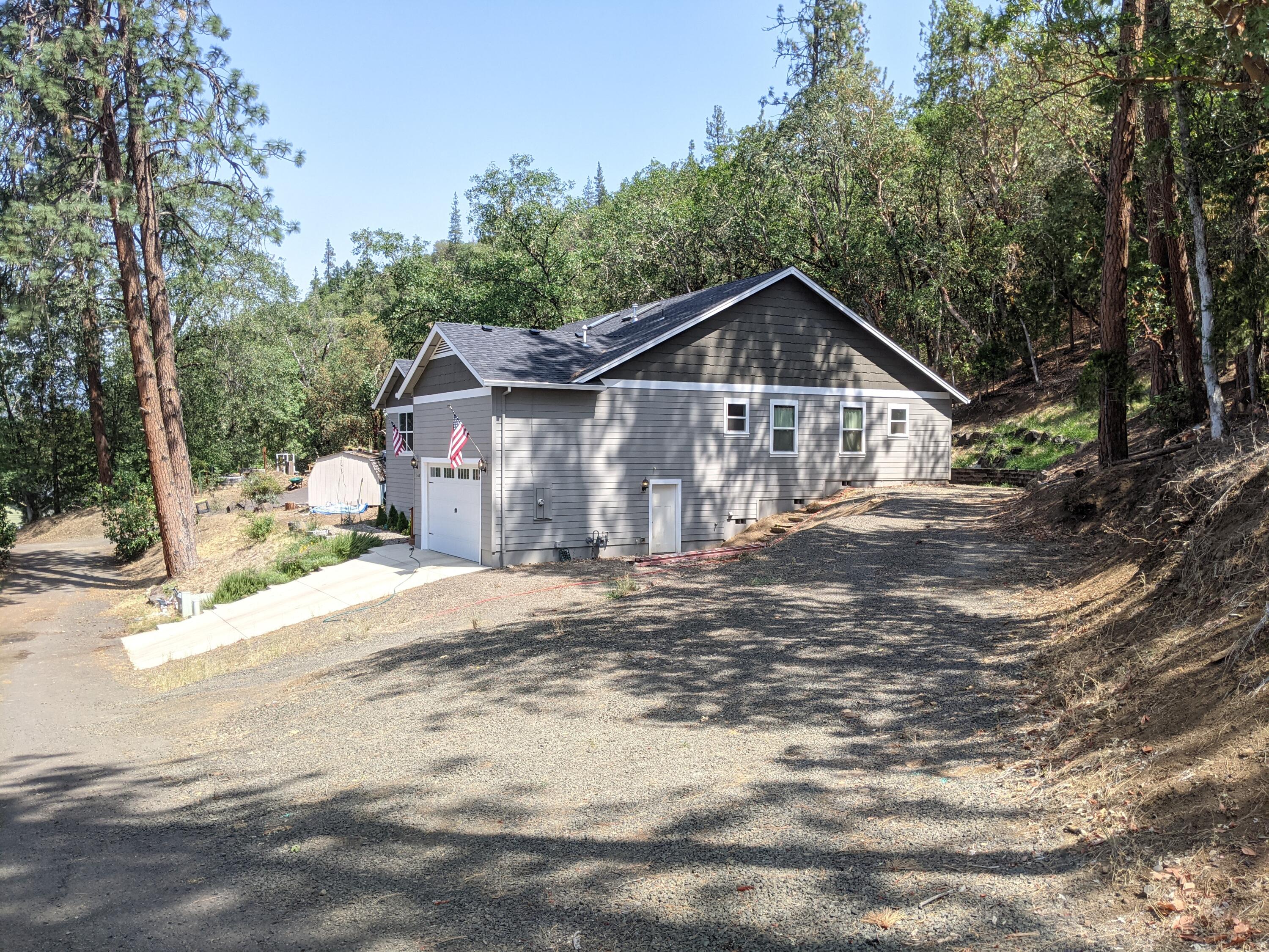 Manzanita Hills - Residential