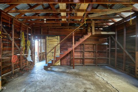 Tiny photo for 11 S Platt Avenue, Eagle Point, OR 97524 (MLS # 220223167)