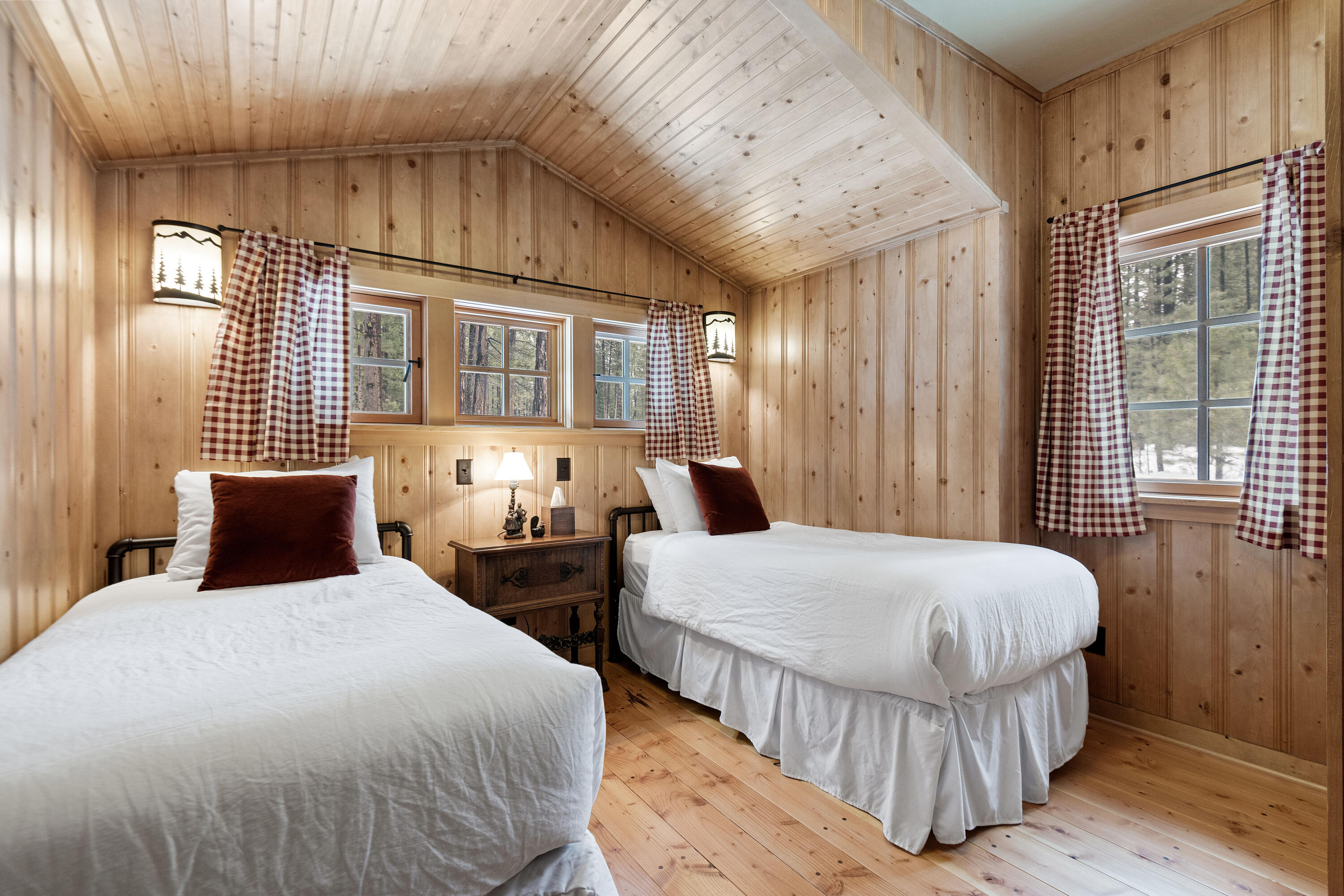 Lake Creek Lodge - Residential