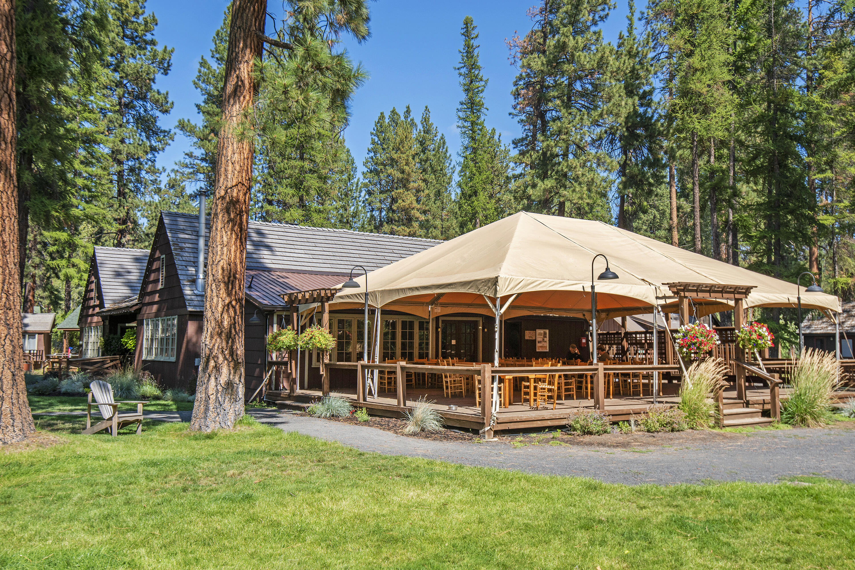 Lake Creek Lodge - Residential