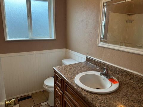 Tiny photo for 130 Sharon Drive, Phoenix, OR 97535 (MLS # 220214300)