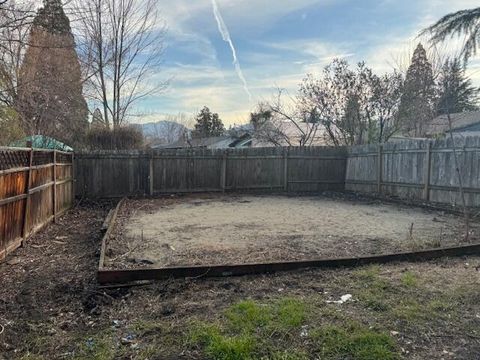 Tiny photo for 130 Sharon Drive, Phoenix, OR 97535 (MLS # 220214300)