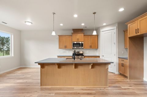 Tiny photo for 142 Valemont Drive #12, Eagle Point, OR 97524 (MLS # 220210901)