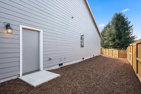 Tiny photo for 142 Valemont Drive #12, Eagle Point, OR 97524 (MLS # 220210901)