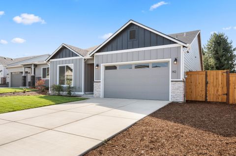 Tiny photo for 142 Valemont Drive #12, Eagle Point, OR 97524 (MLS # 220210901)