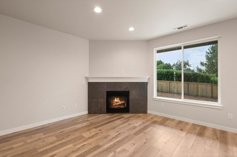 Tiny photo for 142 Valemont Drive #12, Eagle Point, OR 97524 (MLS # 220210901)