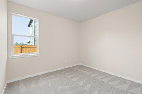 Tiny photo for 142 Valemont Drive #12, Eagle Point, OR 97524 (MLS # 220210901)