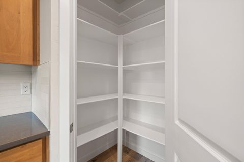 Tiny photo for 142 Valemont Drive #12, Eagle Point, OR 97524 (MLS # 220210901)