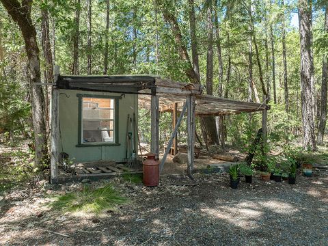 Tiny photo for 8843 Deer Creek Road, Selma, OR 97538 (MLS # 220214958)