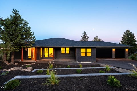 Photo of 3335 NW Fairway Heights Drive, Bend, OR 97703 (MLS # 220229542)