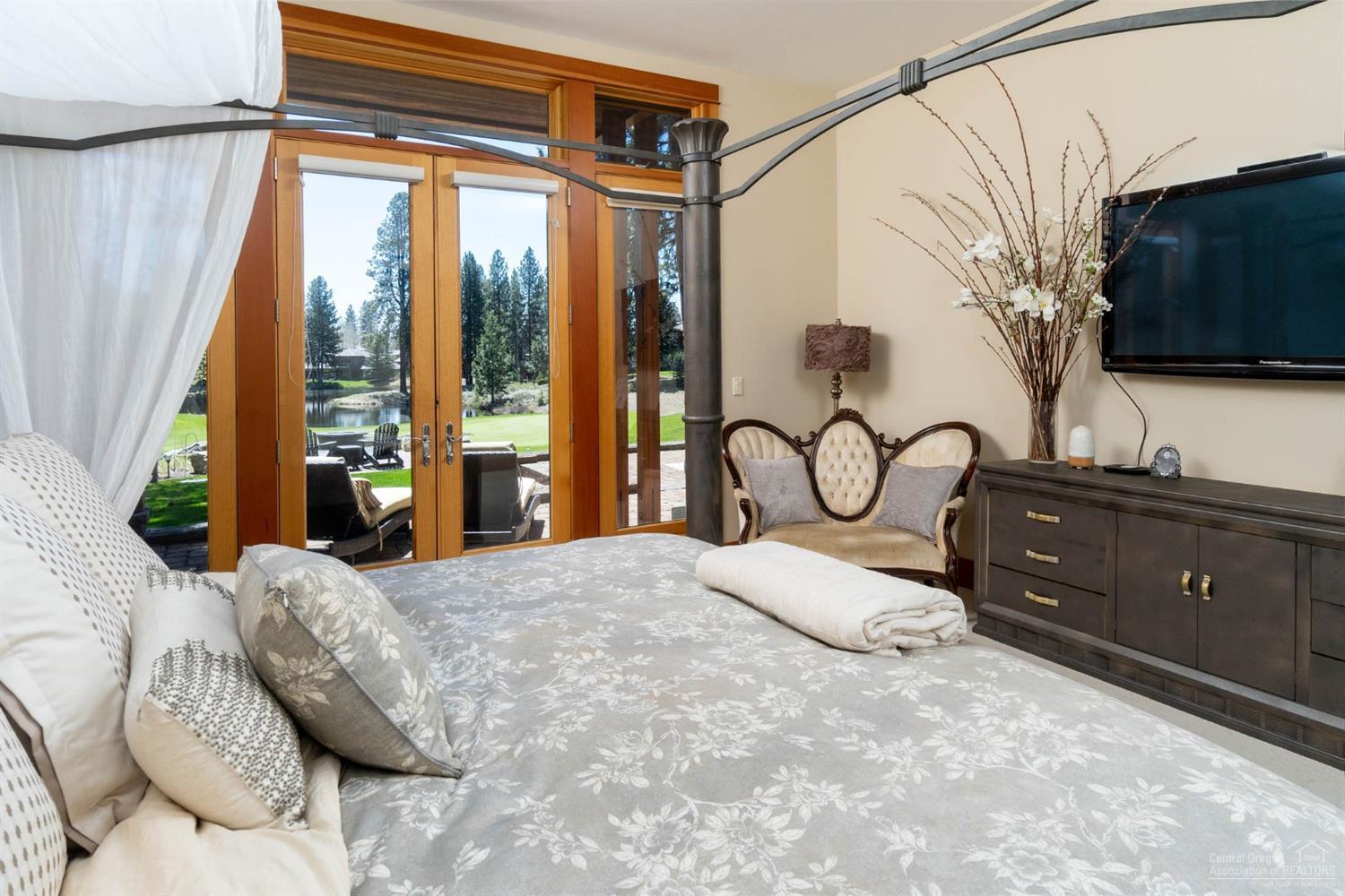 Broken Top - Residential