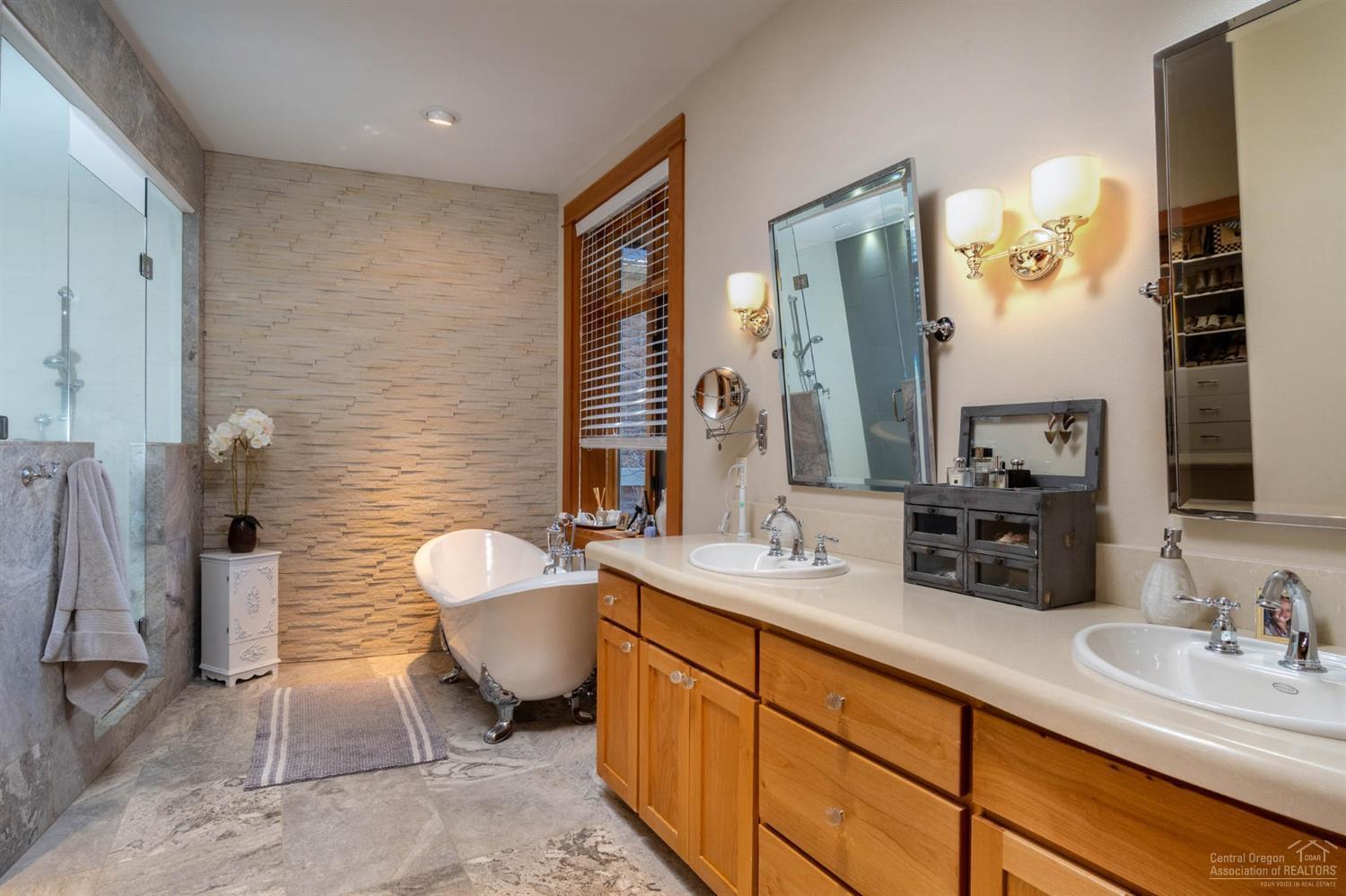 Broken Top - Residential