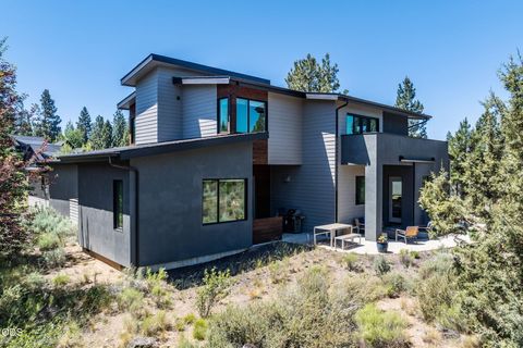 Tiny photo for 19460 Randall Court, Bend, OR 97702 (MLS # 220223333)