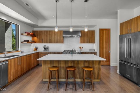 Tiny photo for 19460 Randall Court, Bend, OR 97702 (MLS # 220223333)