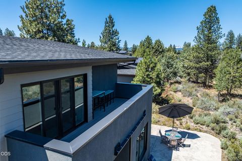 Tiny photo for 19460 Randall Court, Bend, OR 97702 (MLS # 220223333)